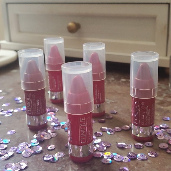 CLINIQUE CHUBBY STICK MINNIE - Picture 2 of 8